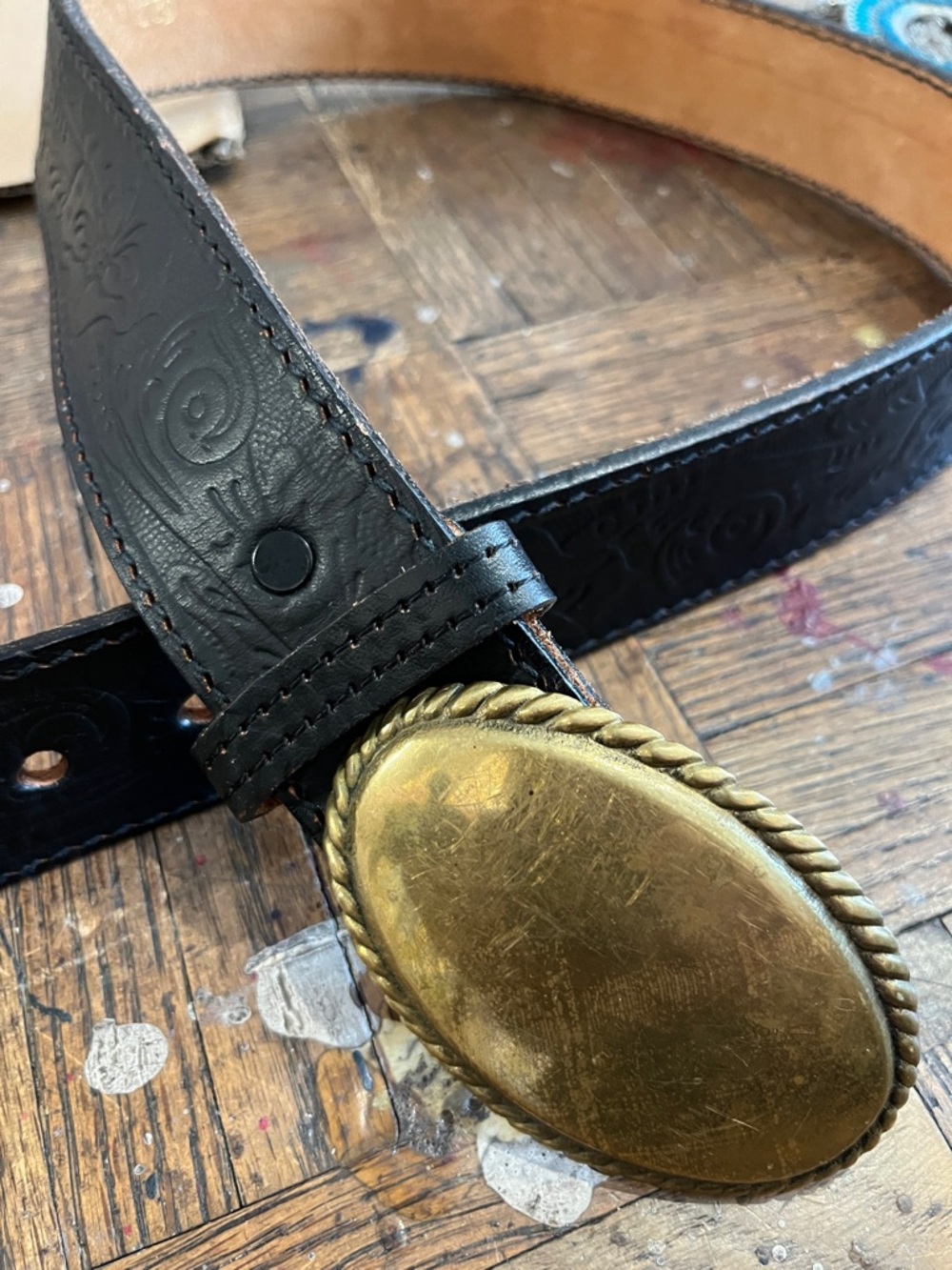 JILL STEWART Black Embossed Leather Belt with Brass Oval Buckle 32” long